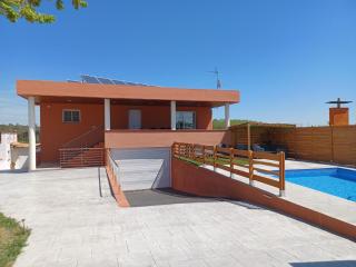 Piscina de sal Barbacoa Wifi, Parking Gratis, 3 min PGA Casa El Roble - Girona - 5