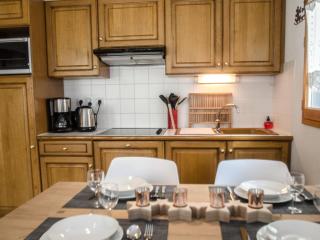 Chalet calme à Chamonix, proche centre-ville avec balcons, parking et Wi-Fi - FR-1-343-212 - 4