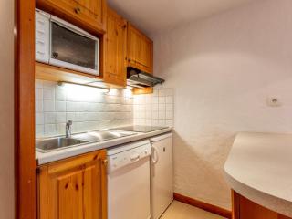 Duplex charmant près du centre et des pistes, avec balcon sud, parking et wifi inclus - FR-1-694-39 - Val dʼIsère - 6