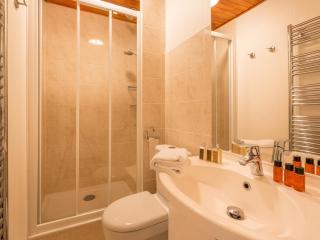 Appartement spacieux pour 6, proche pistes et centre aquasportif à Val-d'Isère - FR-1-694-194 - Val dʼIsère - 2