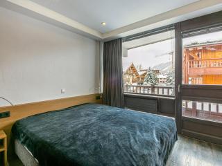 Appartement élégant et rénové, idéalement situé sur le front de neige à Val d'Isère, proche du village - FR-1-694-262 - Val-d'Isère - 4
