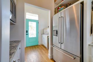 Carlton Landing Home with Poolside Lake View! - 5