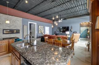 Regal River Retreat in the Heart of Yankton! - 3