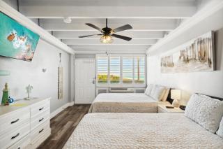 Cozy Beachfront Studio Newly Renovated with Ocean View! by Dolce Vita Getaways PCB - 0