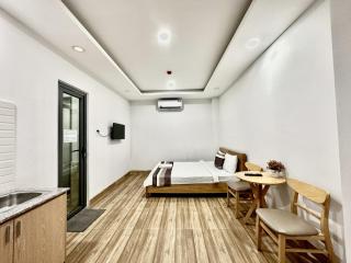 The Jade Hotel near Tan Son Nhat Airport - 0