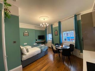 Kings Cross Apartment - London - 2