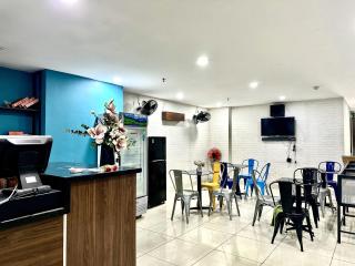The Jade Hotel near Tan Son Nhat Airport - Ho Chi Minh - 1