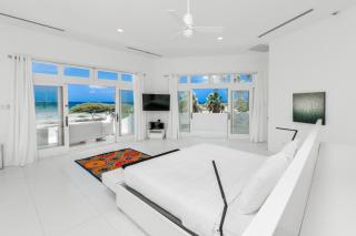 Ocean front 8-Bedroom 7-Bath Sunset views MALMOK! - 8