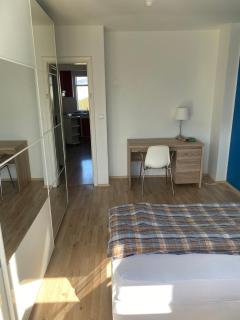 Well located 2-bedroom condo with a balcony - 8