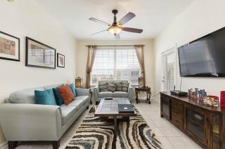 LUXURIOUS CONDO - JUST 2 MILES FROM DISNEY #404 - Orlando - 9