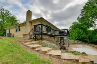 Sunny Lakefront Family Paradise with Deck and 2 Kayaks - Granbury - 9