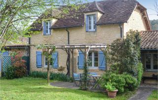 Beautiful Home In Saint Leon Sur Vezere - 0