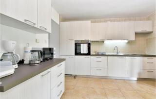 Awesome Home In Ozalj With Kitchen - Ozalj - 4