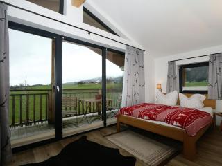 Chalet Alpenzauber mit beheiztem Pool, Inzell - Inzell - 2