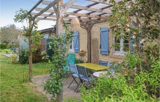 Beautiful Home In Saint Leon Sur Vezere - 9