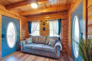 Private Hot Tub Lovely Cabin in Gatlinburg! - Gatlinburg - 7