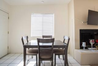 Comfortable and Bright 3-Bedroom Home in Tucson - Tucson - 4