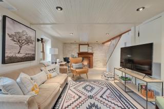 The Stanley Historic Home plus Cabin with Pool, BBQ - Austin - 6