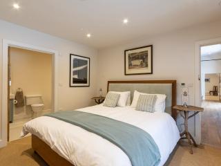 Hatchers Barn - Uk42080 - East Garston - 4