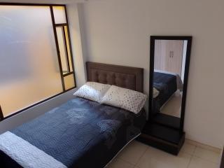 Linda habitación amplia iluminada Bogota Calle 80 - 6