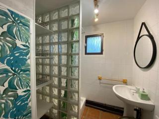 Cottage near Étretat Cliffs with Private Garden - La Poterie-Cap-dʼAntifer - 5