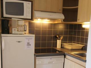 Appartement T2 avec Balcon, Parking et WiFi - Proche Thermes et Centre ville, 4 pers. - FR-1-313-222 - Luchon - 9