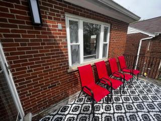 Comfy 2nd Floor Apartment in Quiet Neighborhood 13 Min to Dwntwn - Cincinnati - 4