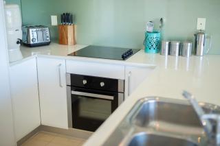 Shearwaters Apartment Waterfront Accomodation - Penneshaw - 1