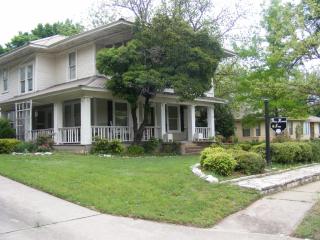 PriceHouseInn - Glen Rose - 0