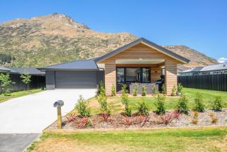 Wanderlust - Queenstown Holiday Home - 3