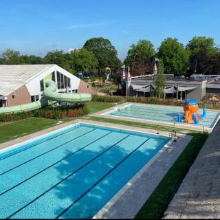 Chalet Panorama with garden and swimmingpool Europarcs - Kaatsheuvel - 9
