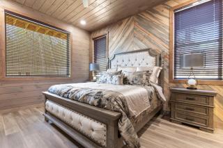 Smoky Poolside Chalet - Sevierville - 1