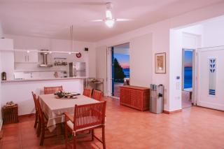 Villa Delfini - Ano Syros - 2