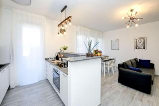 Virgo Suite Apartment - Desenzano del Garda - 7
