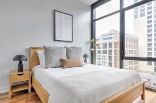 River N 3BR w Gym Rooftop nr L Park CHI-324 - Chicago - 1
