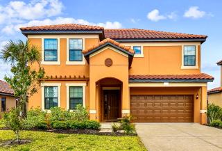 Large family friendly Vacation Home, Private Pool, Golf course location, Nr Orlando Disney Parks Florida - Davenport - 0