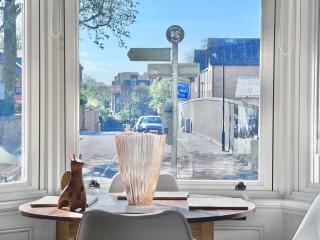 Clifford's Reach at Bluebridge Court with Free Parking - 2