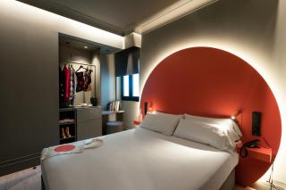 Chic & Basic dot - Madrid - 2