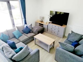 2 Challacombe - Luxury Apartment at Byron Woolacombe, only 4 minute walk to Woolacombe Beach! - Woolacombe - 0