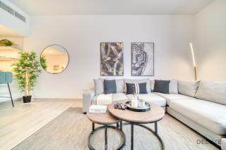 Opulent 1BR at Belgravia Tower JVC by Deluxe Holiday Homes - 1