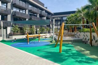 Opulent 1BR at Belgravia Tower JVC by Deluxe Holiday Homes - Dubai - 4