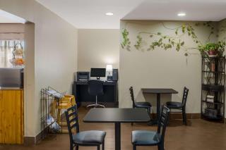 SureStay Plus by Best Western Mesa Superstition Springs - Mesa - 4