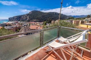 CASA MATILDE - Appartamento Vista Mare - con posto auto - Finale Ligure - 9