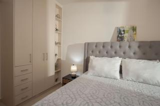 Downtown Guesthouse by Estia - 8