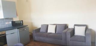 Evo C - 2 Bed Apartment 2 Min Walk to Station - longer stays available - Gravesend - 5