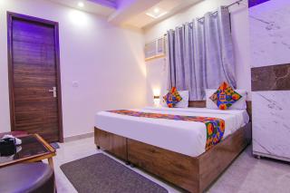 FabHotel Waypoint Inn - 7