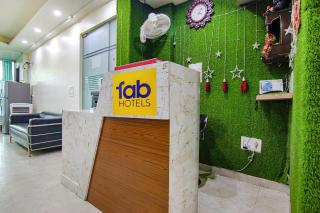 FabHotel Waypoint Inn - 8