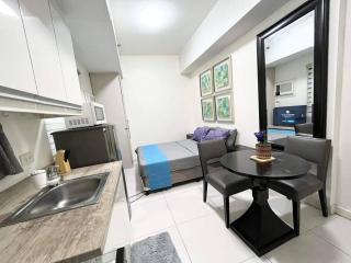 KL Tower Makati near AIM, Greenbelt 90mbps WIFI - 1