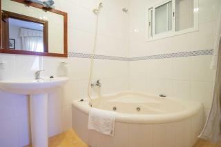 Hostal los Gallos - 1