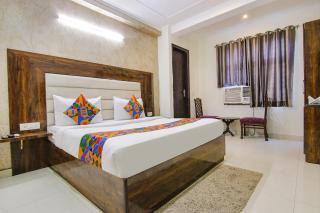 FabHotel Airport Avalon Near IGI Airport New Delhi - 6